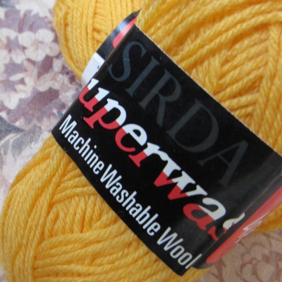 Lot 13sks SIRDAR Superwash Wool Yarn , 25g each,yellow, 4ply, made in England - Picture 3 of 3
